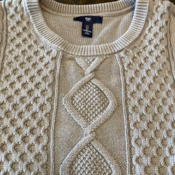 Gap Cable Knit Sweater - Picture 1 of 3